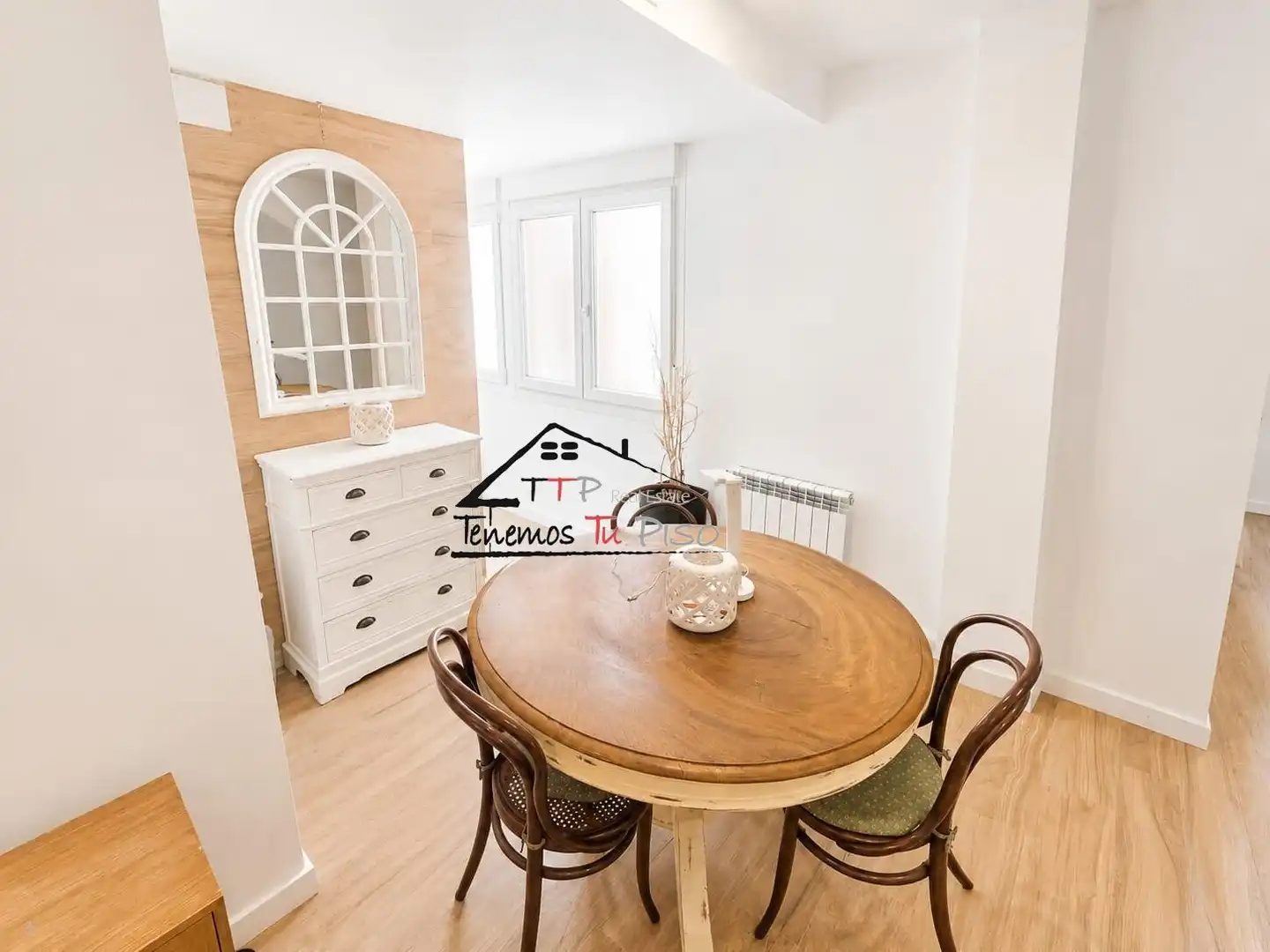 Bedroom of Flat for rent in Zaragoza  with Air Conditioner, Heating and Parquet flooring