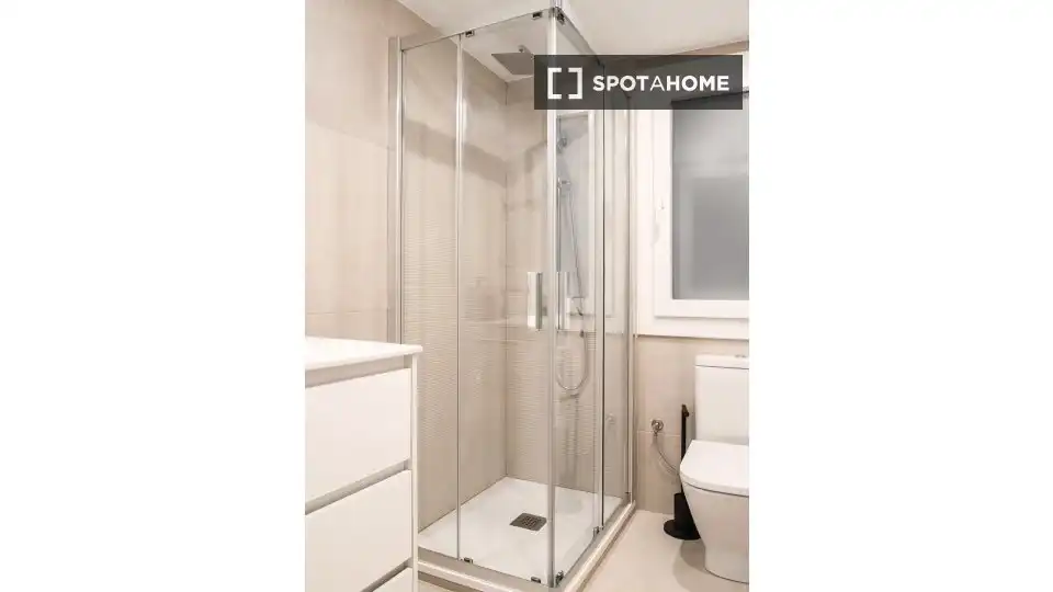 Flat with terrace to rent in Eixample, imagen 6