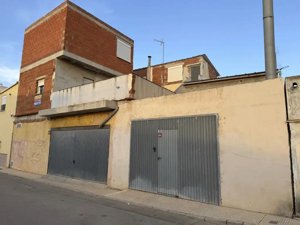Vista exterior de Garaje en venta en La Unión