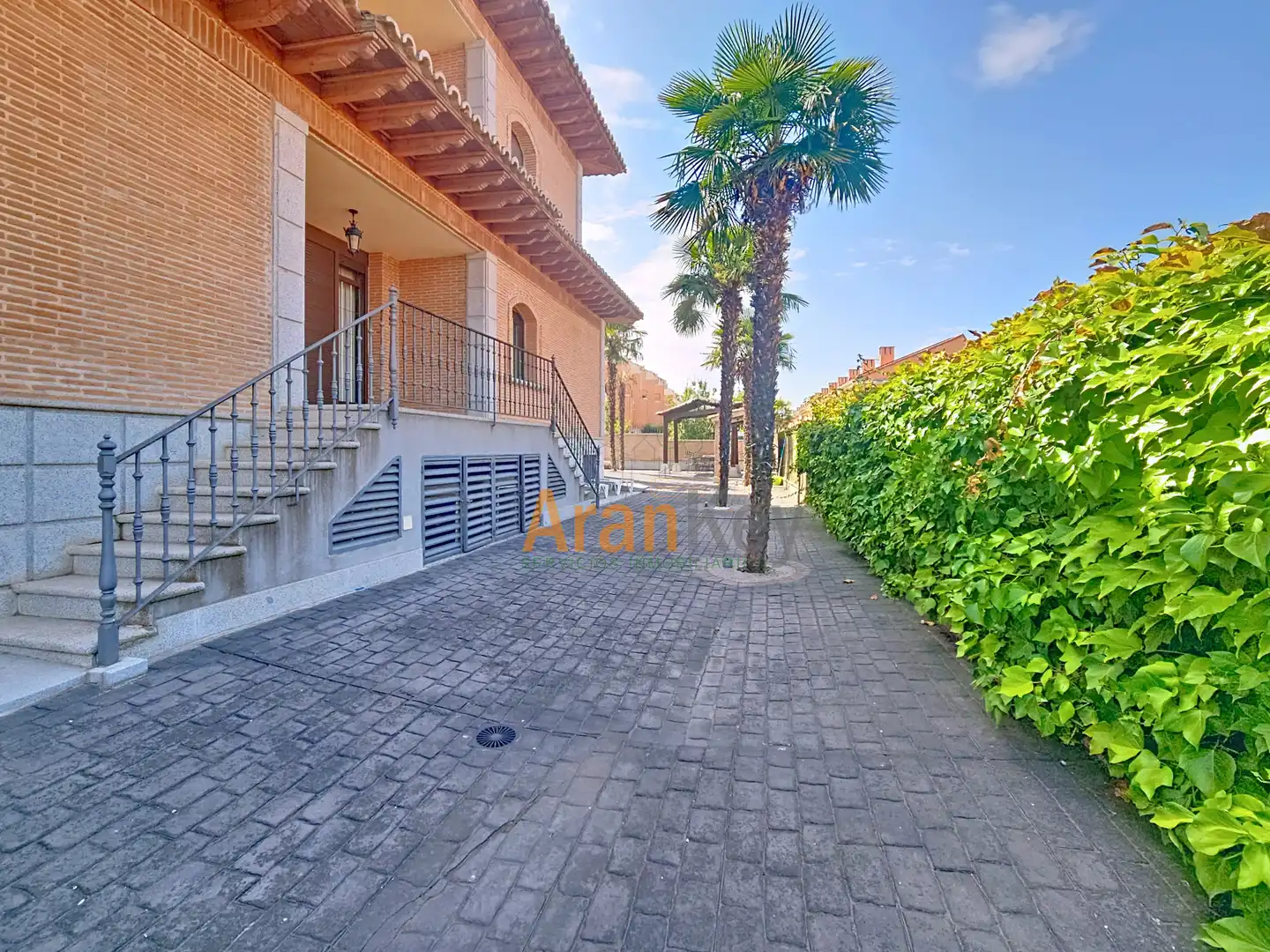 Exterior view of Houses for sale in Aranjuez  with Air Conditioner, Heating and Private garden