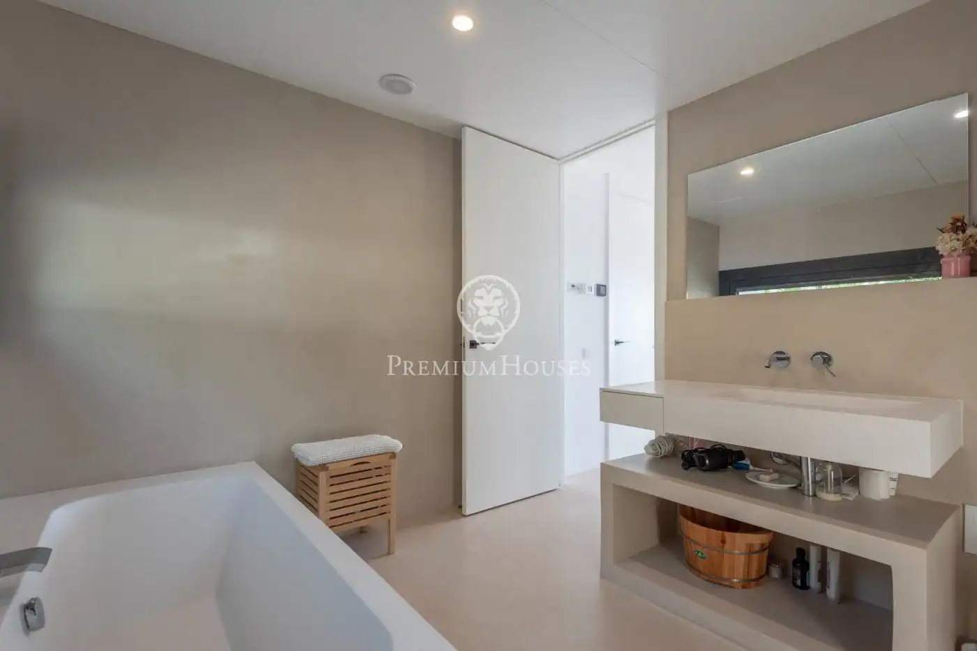 House with pool for sale in Paseo CAN VINYES, imagen 35