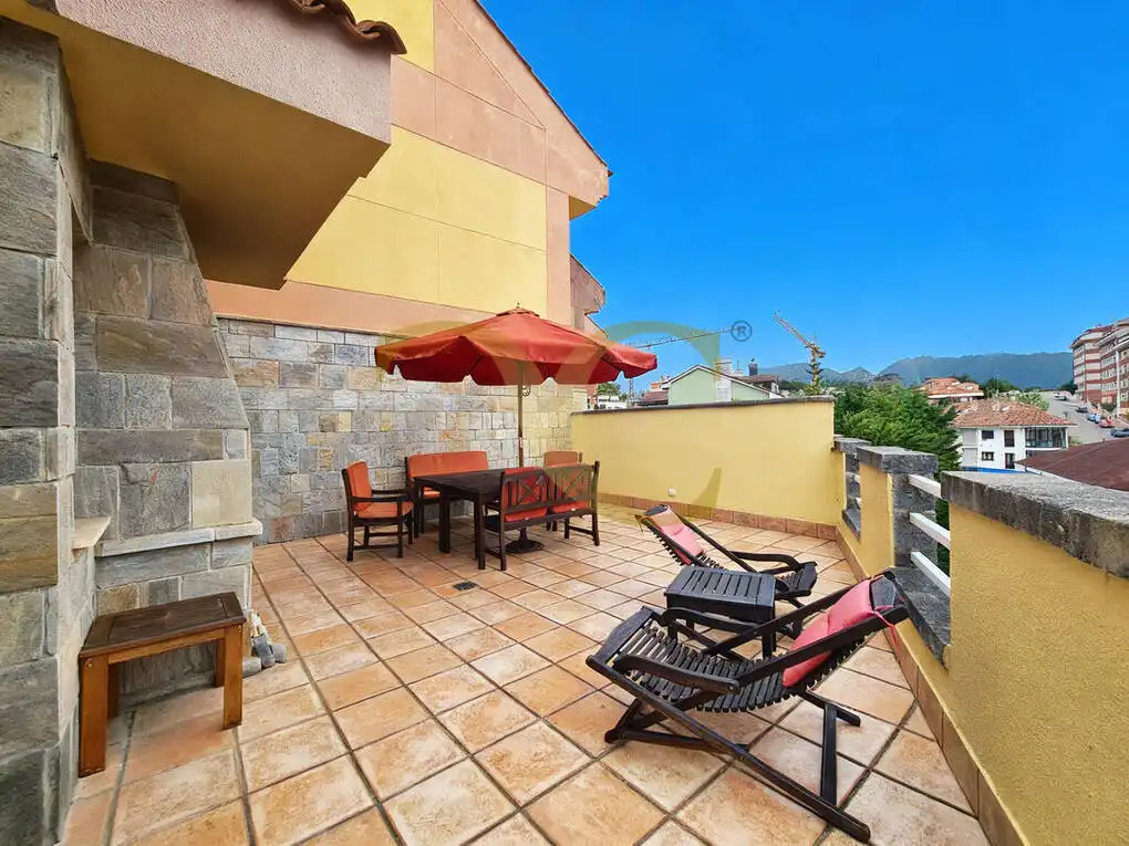 Terraza de Casa adosada en venta en Ribadesella con Calefacción, Trastero y Amueblado