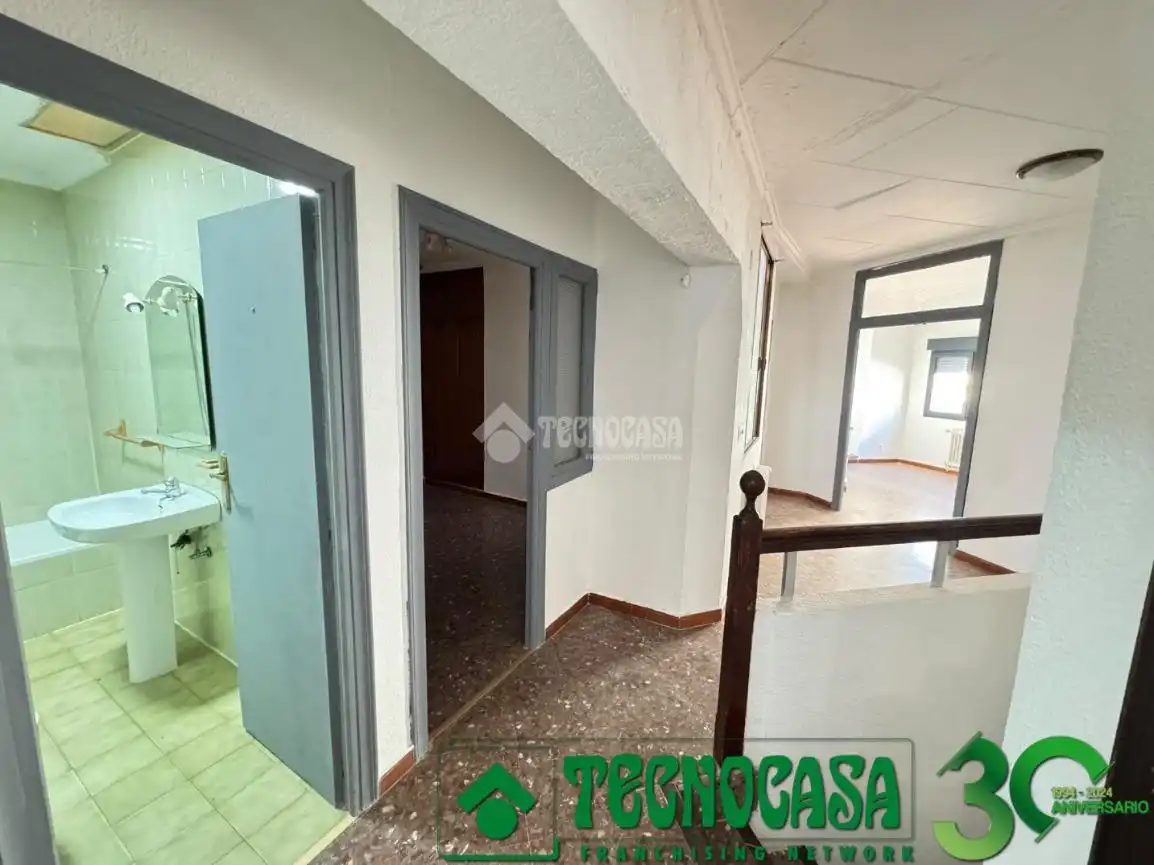 Casa aparellada en venda a Alcázar de San Juan, imagen 9