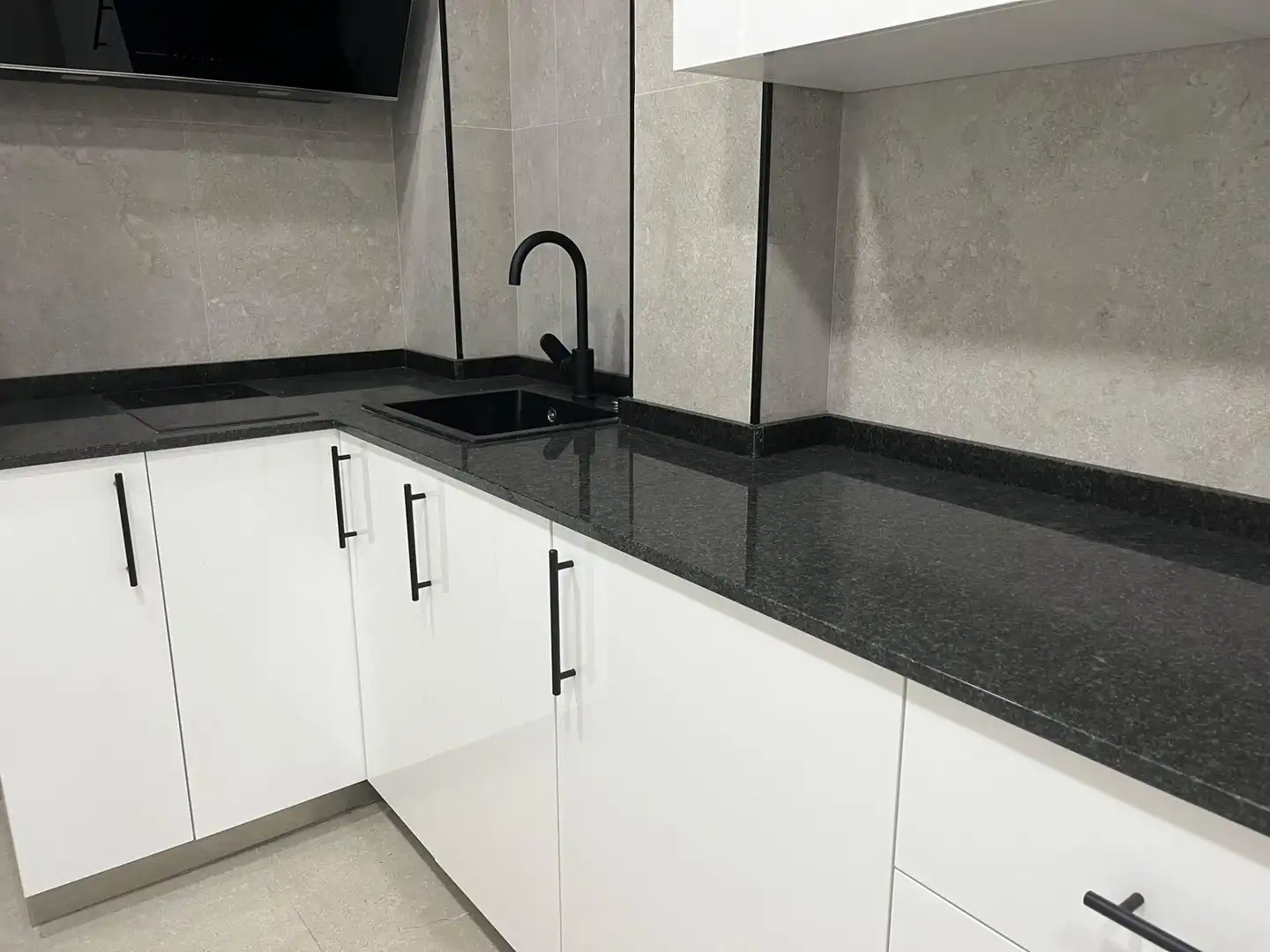Kitchen of Flat for sale in Sabadell  with Air Conditioner and Heating