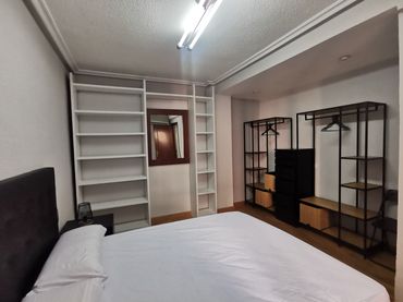 Apartment with lift to rent in Calle Azafranal
