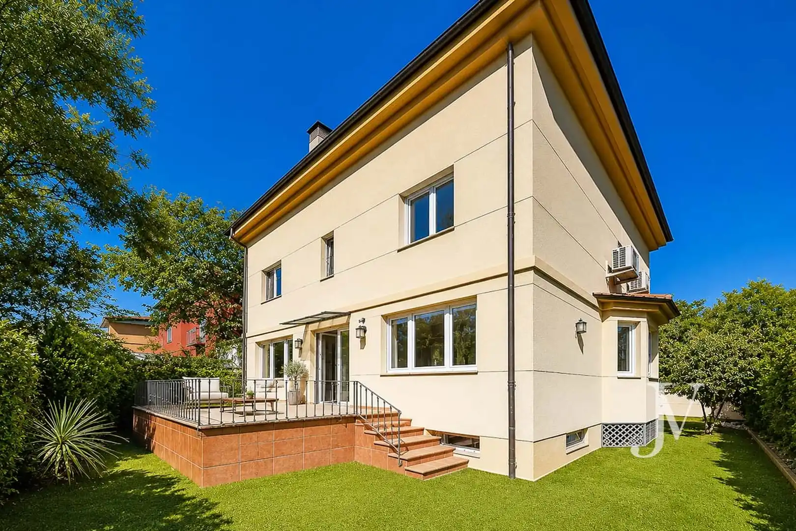 Houses for sale in Nueva España