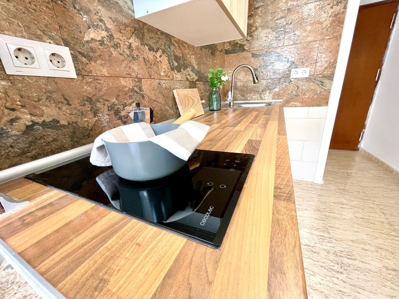 Kitchen of Flat for sale in Reus  with Terrace and Balcony