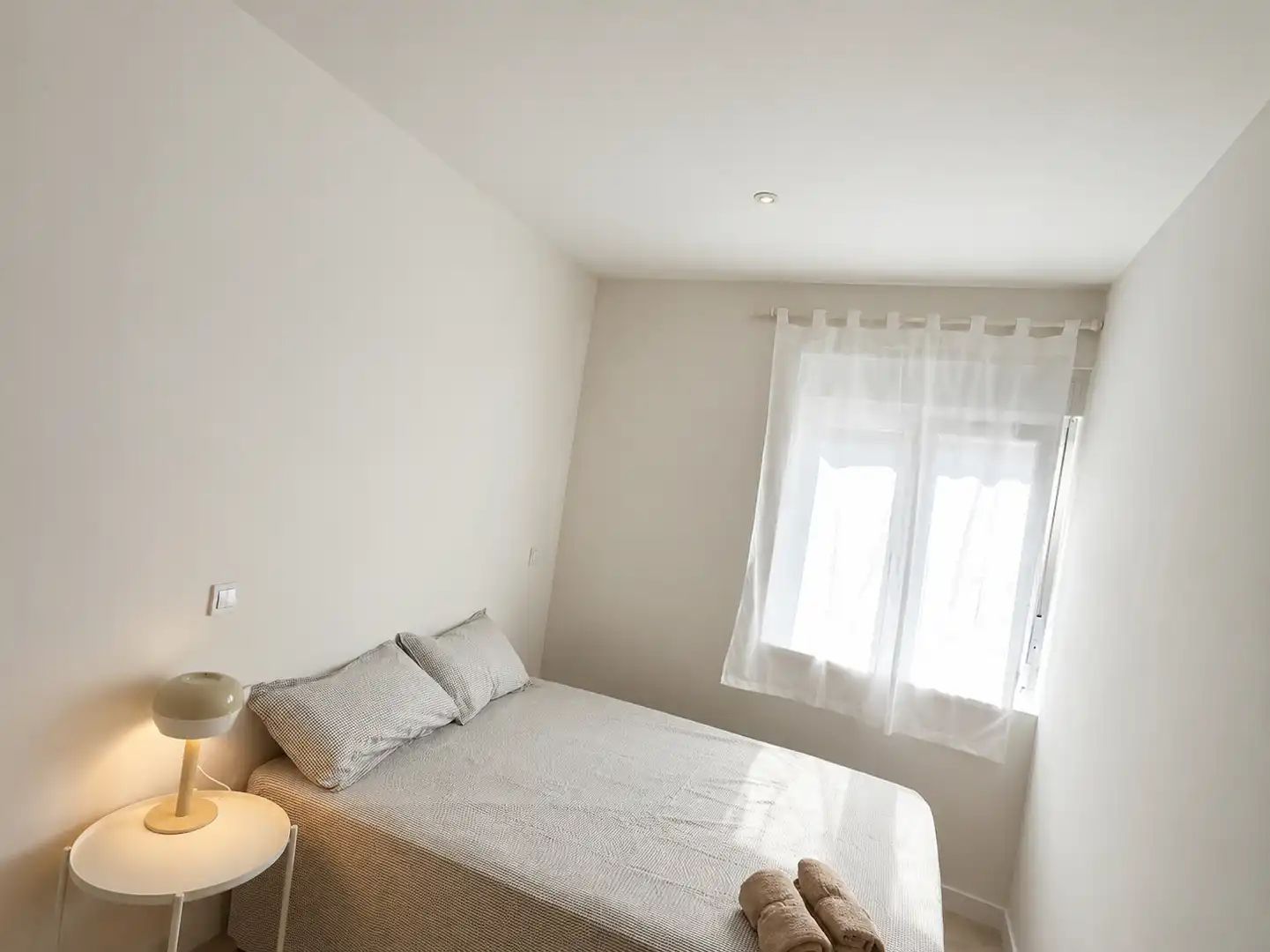 Bedroom of Flat for rent in Santander  with Terrace, Storage room and Furnished