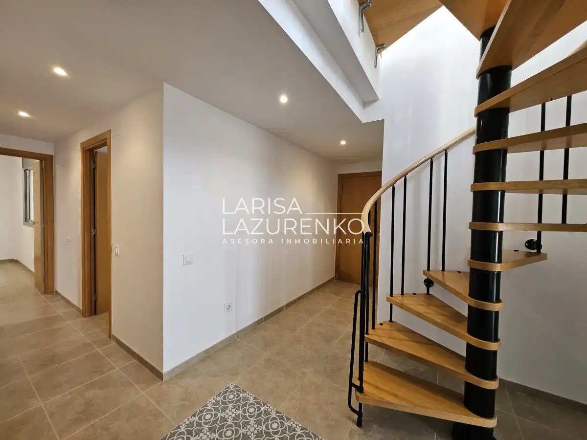 Dúplex en venta en L'Aldea con Terraza y Balcón