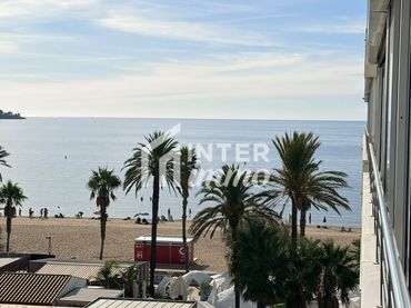 Apartament amb piscina en venda a Avenida GOLA DE L ÉSTANY 16