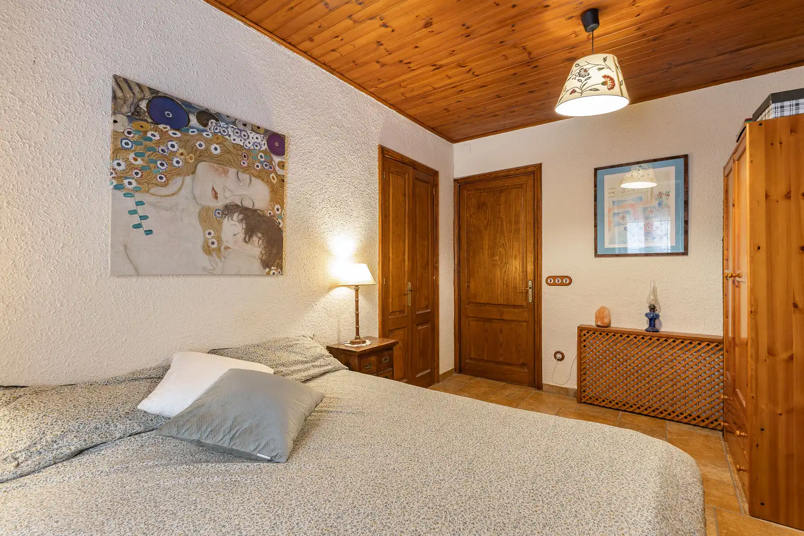 Habitación de Casa adosada en venta en Torrelavit con Calefacción y Terraza