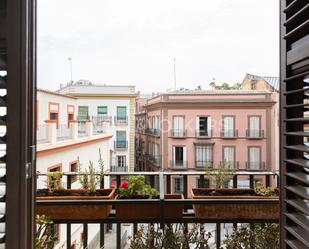 Exterior view of Apartment for sale in  Sevilla Capital  with Air Conditioner and Balcony