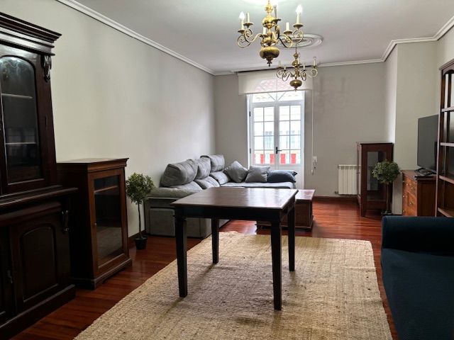 Sala d'estar de Pis en venda en Ferrol amb Calefacció, Parquet i Traster