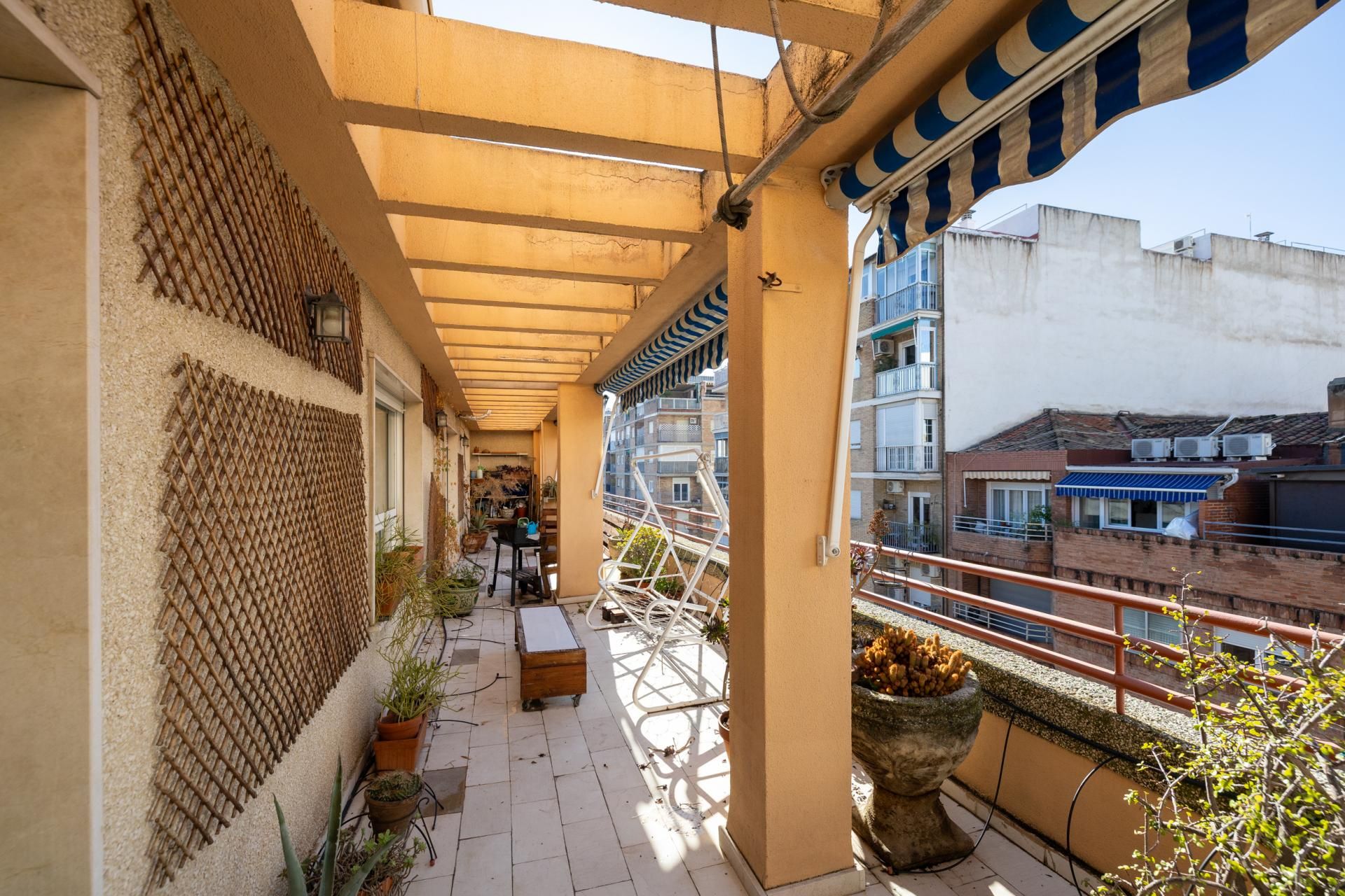 Terrassa de Àtic en venda en  Granada Capital amb Terrassa i Traster