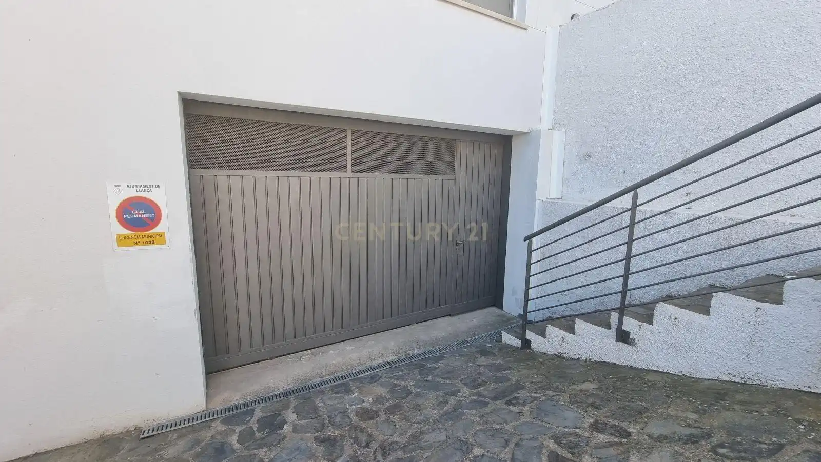 Exterior view of Apartments for sale in Llançà  with Air Conditioner, Oven and Microwave