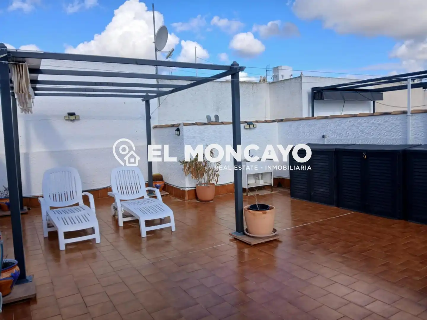 Terrassa de Casa o xalet en venda en Orihuela amb Aire condicionat, Calefacció i Jardí privat