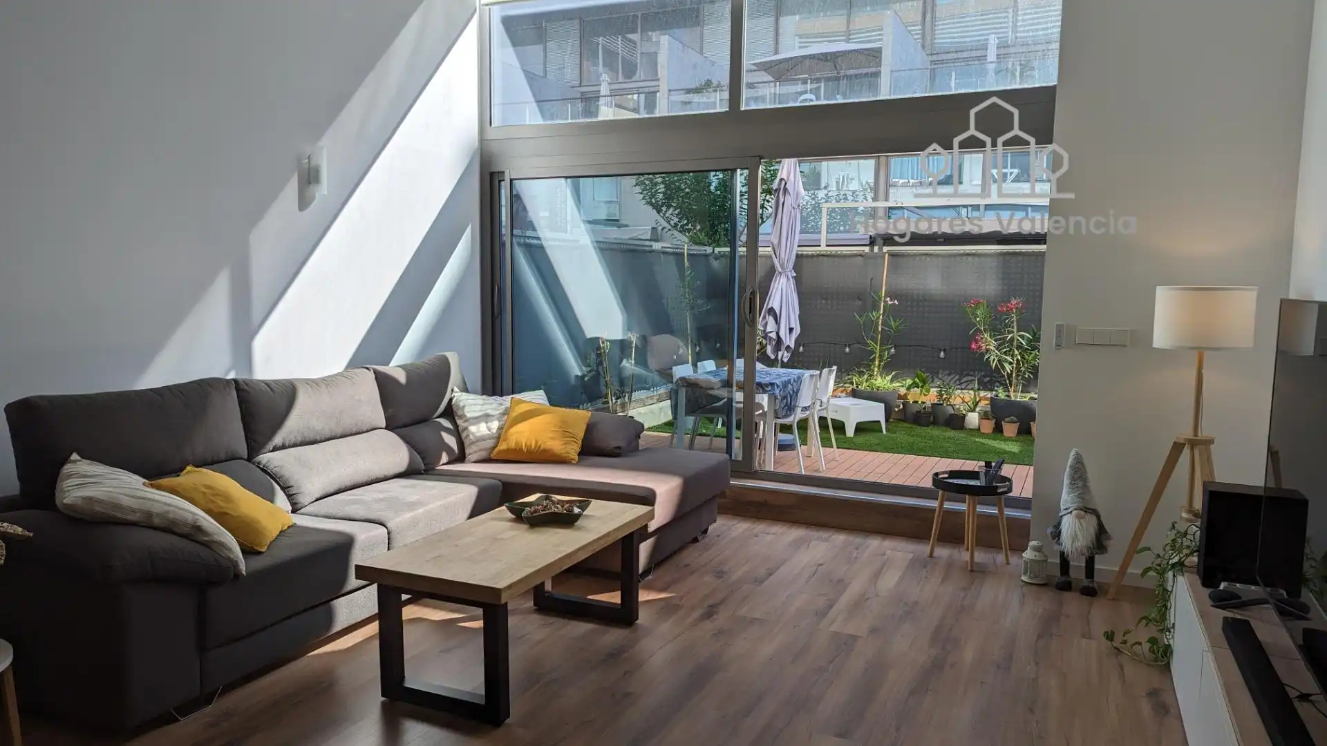 Loft amb piscina en venda a Calle Creu Roja 1