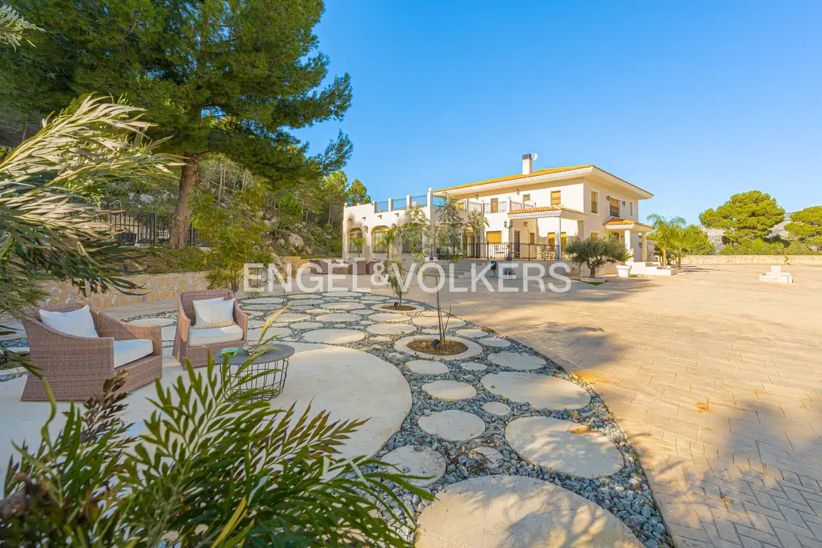 Exterior view of Houses for sale in El Castell de Guadalest  with Private garden, Swimming Pool and Jacuzzi