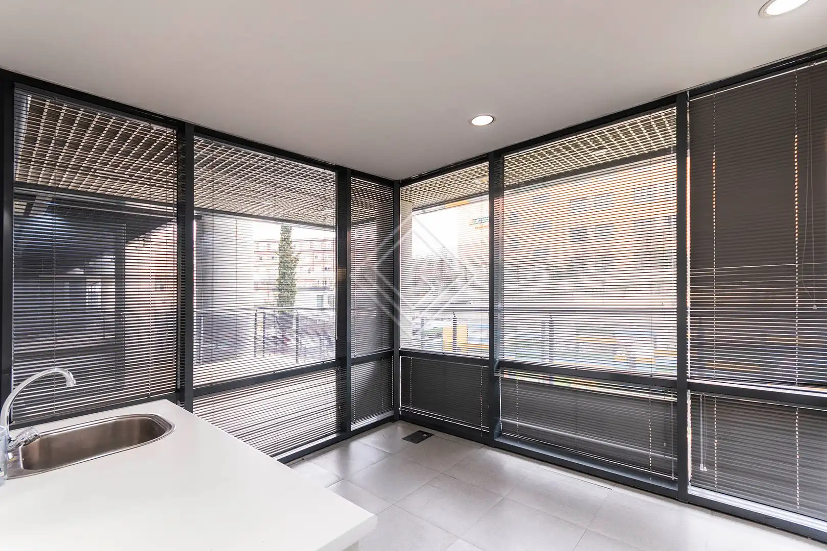 Office space with lift to rent in Avenida de Bruselas, imagen 12