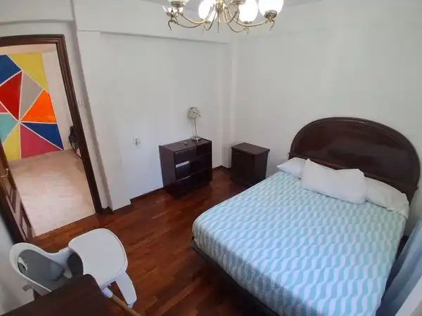 Habitación de Piso en venta en Vigo  con Calefacción, Trastero y Amueblado