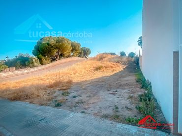 Terreno residenziale in vendita a Cardeña