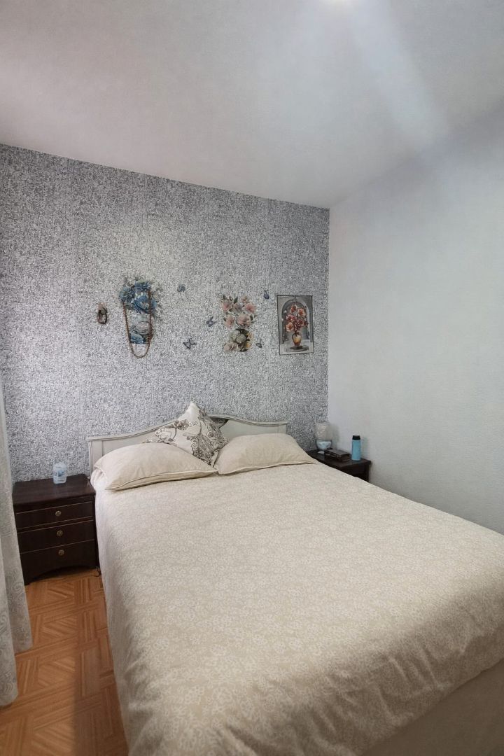 Bedroom of Flat for sale in  Madrid Capital  with Terrace and Furnished