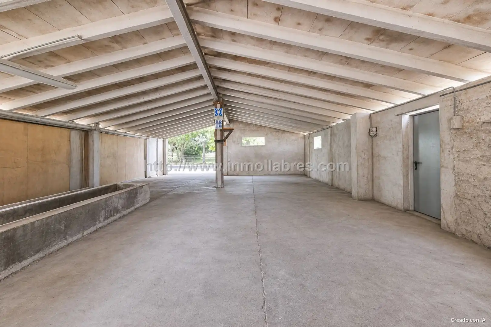 Vista exterior de Nave industrial en venta en Son Amonda - Reis Catòlics