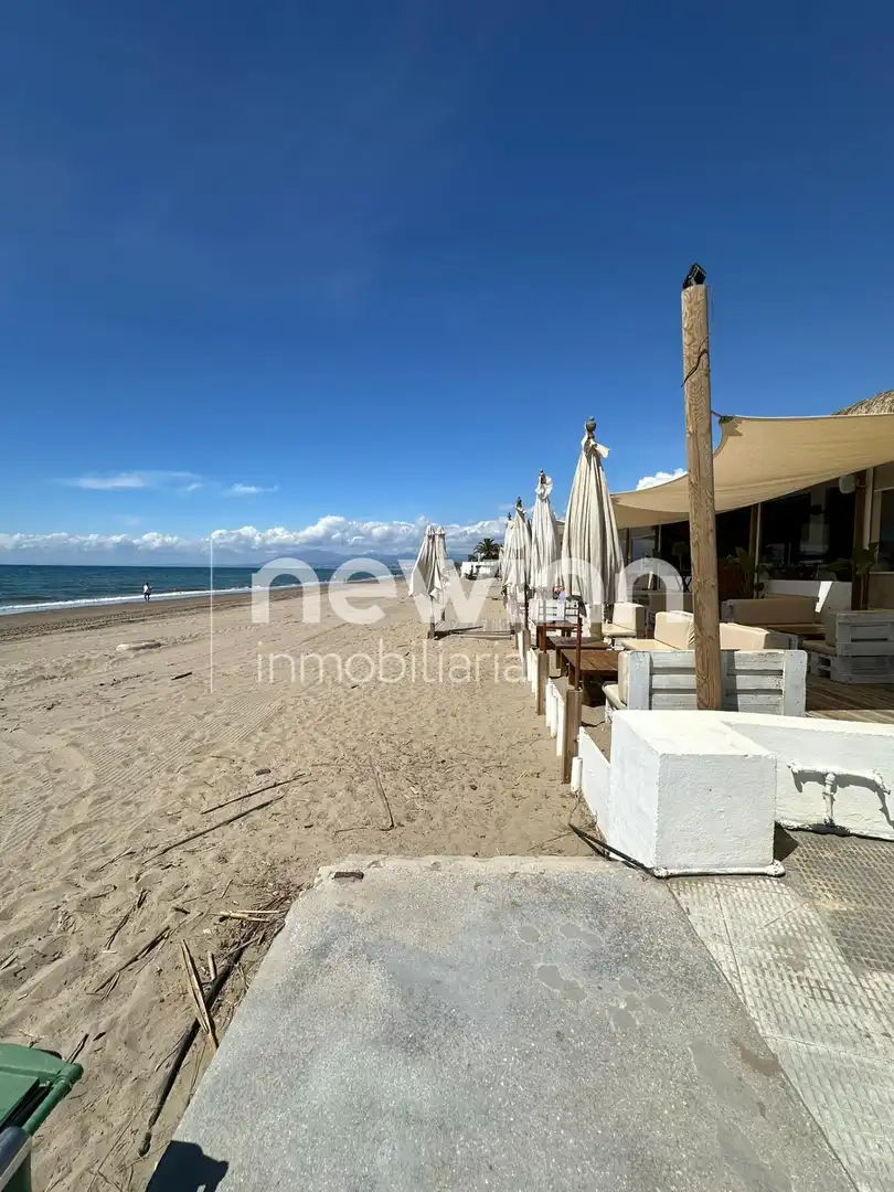 Wohnung zum Verkauf in Marbella mit Klimaanlage, Heizung und Privatgarten