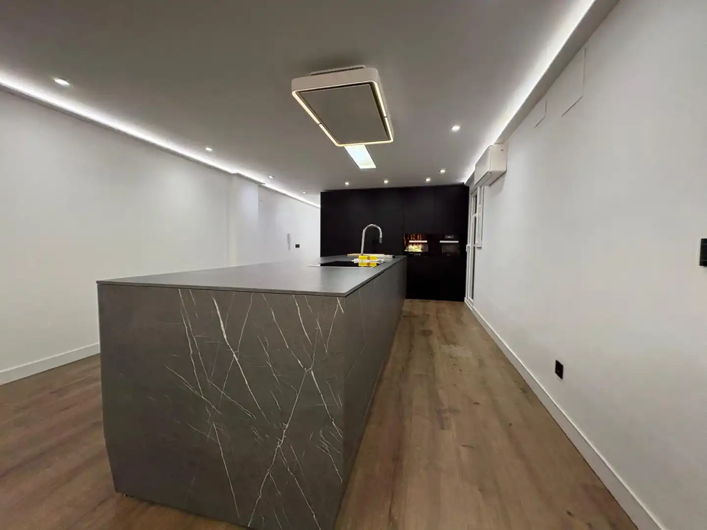 Cocina de Piso en venta en Valencia con Aire acondicionado, Calefacción y Balcón