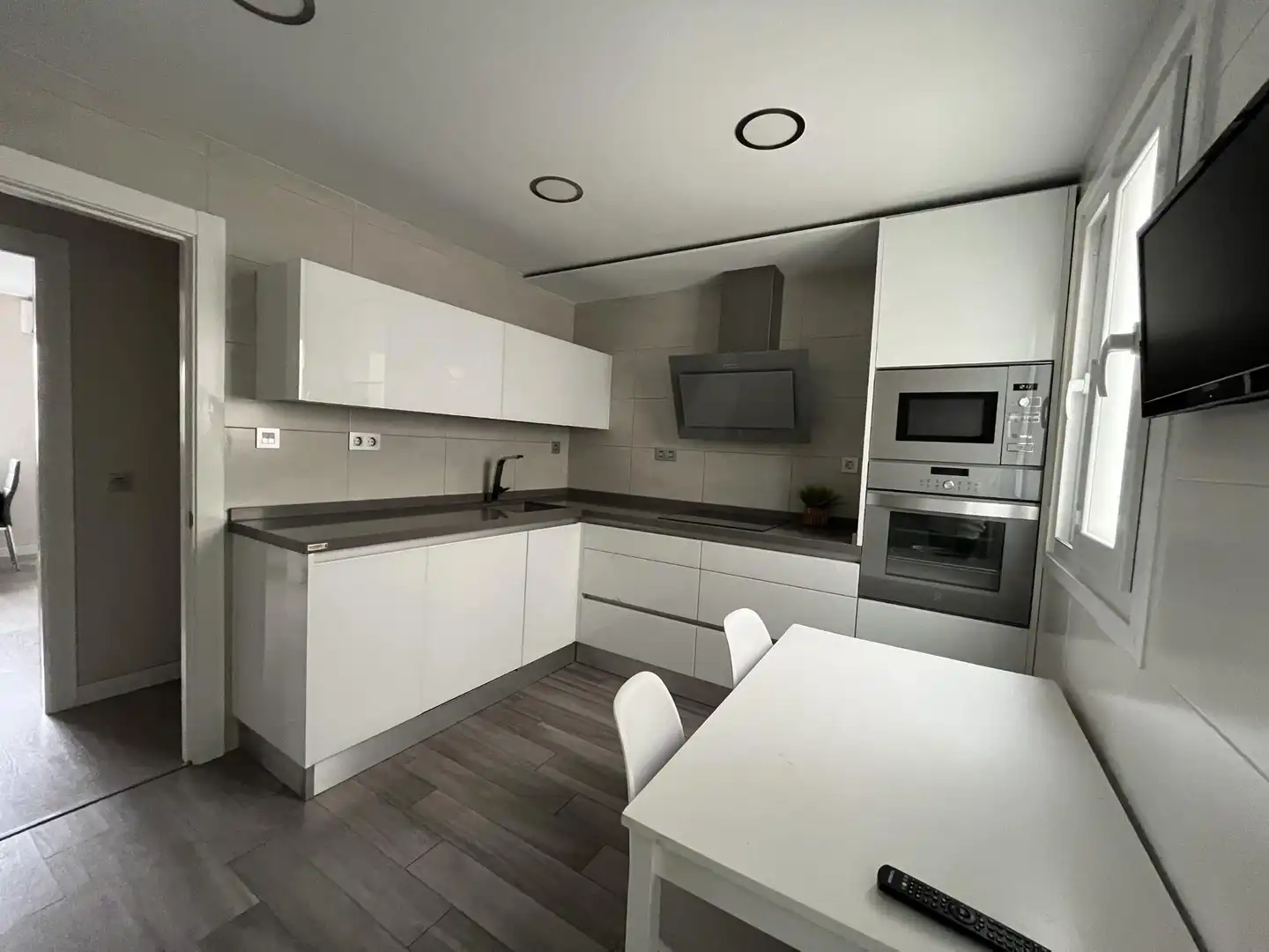 Cocina de Piso de alquiler en Almería con Aire acondicionado, Calefacción y Amueblado