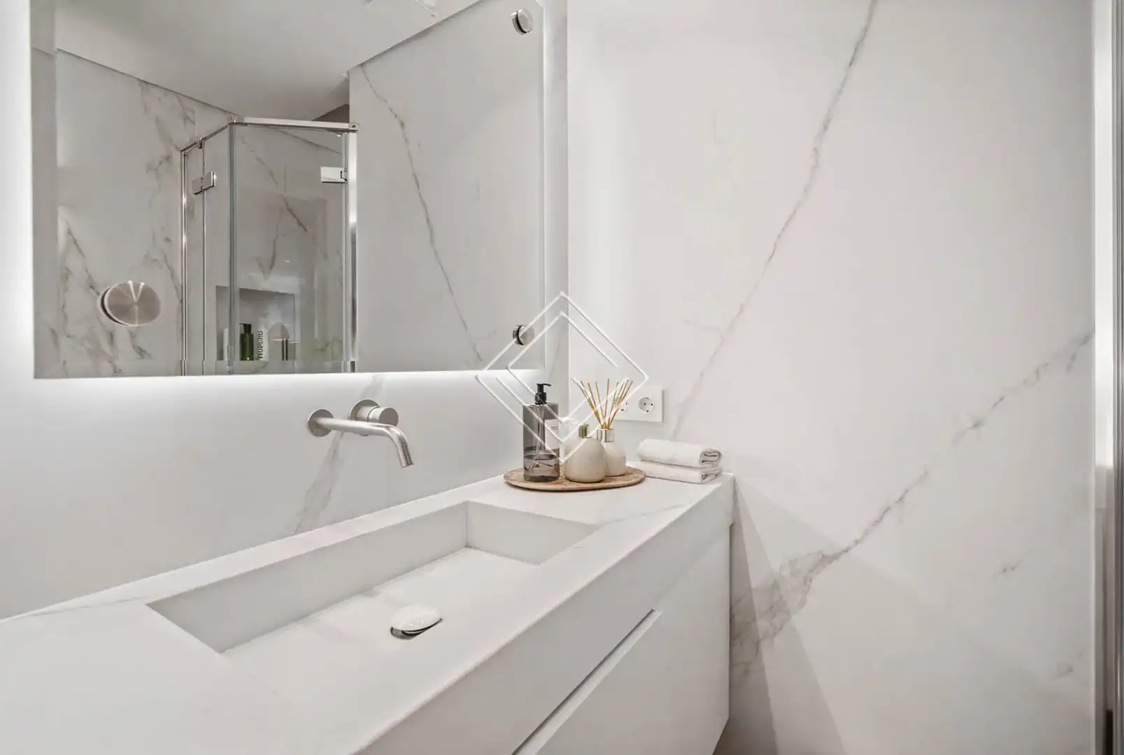 Badezimmer von Wohnung zum Verkauf in Marbella mit Klimaanlage, Heizung und Terrasse