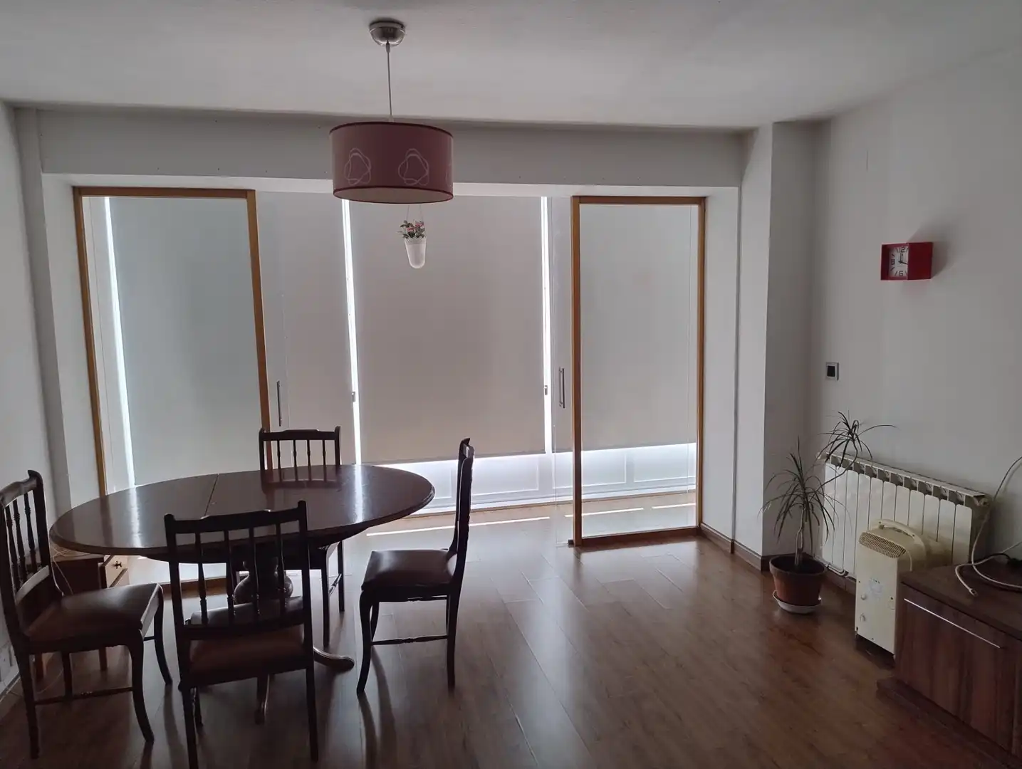 Comedor de Piso de alquiler en Santiago de Compostela  con Calefacción, Amueblado y Horno