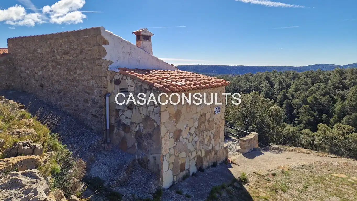 Vista exterior de Finca rústica en venda en Vistabella del Maestrazgo amb Jardí privat, Terrassa i Moblat