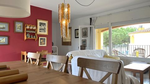 Foto 3 von Einfamilien-Reihenhaus zum Verkauf in Sant Pere Pescador, Girona
