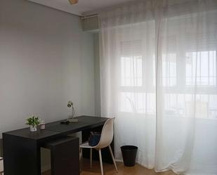 Flat to share in Nou Moles