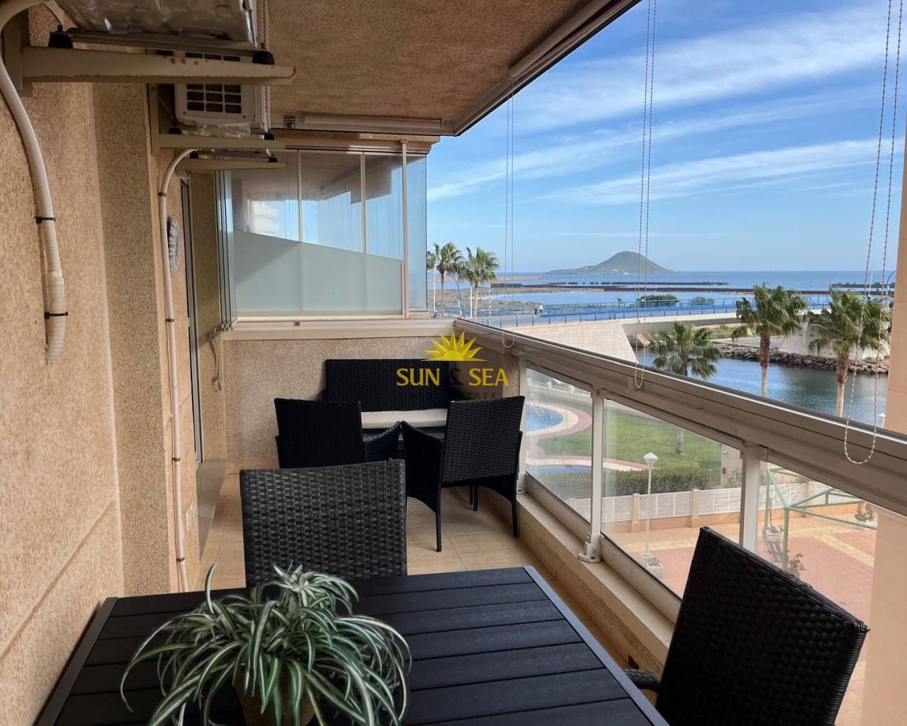 Terrassa de Apartament de lloguer en La Manga del Mar Menor amb Aire condicionat, Calefacció i Piscina