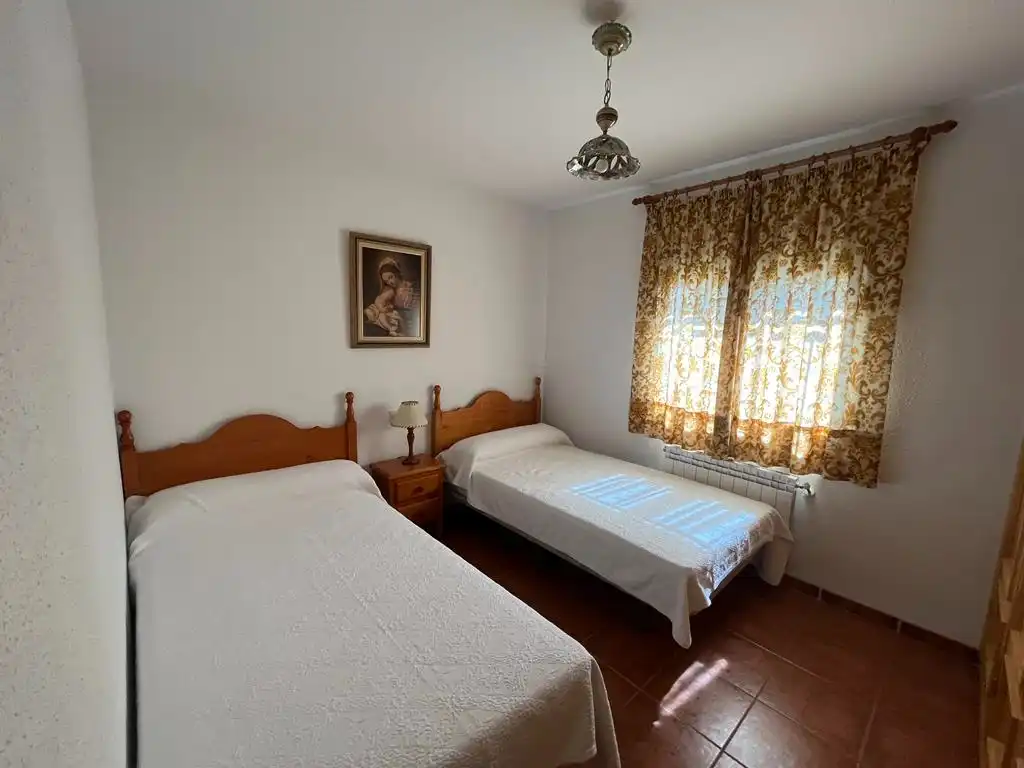 Habitación de Finca rústica en venta en Vianos con Calefacción, Jardín privado y Trastero