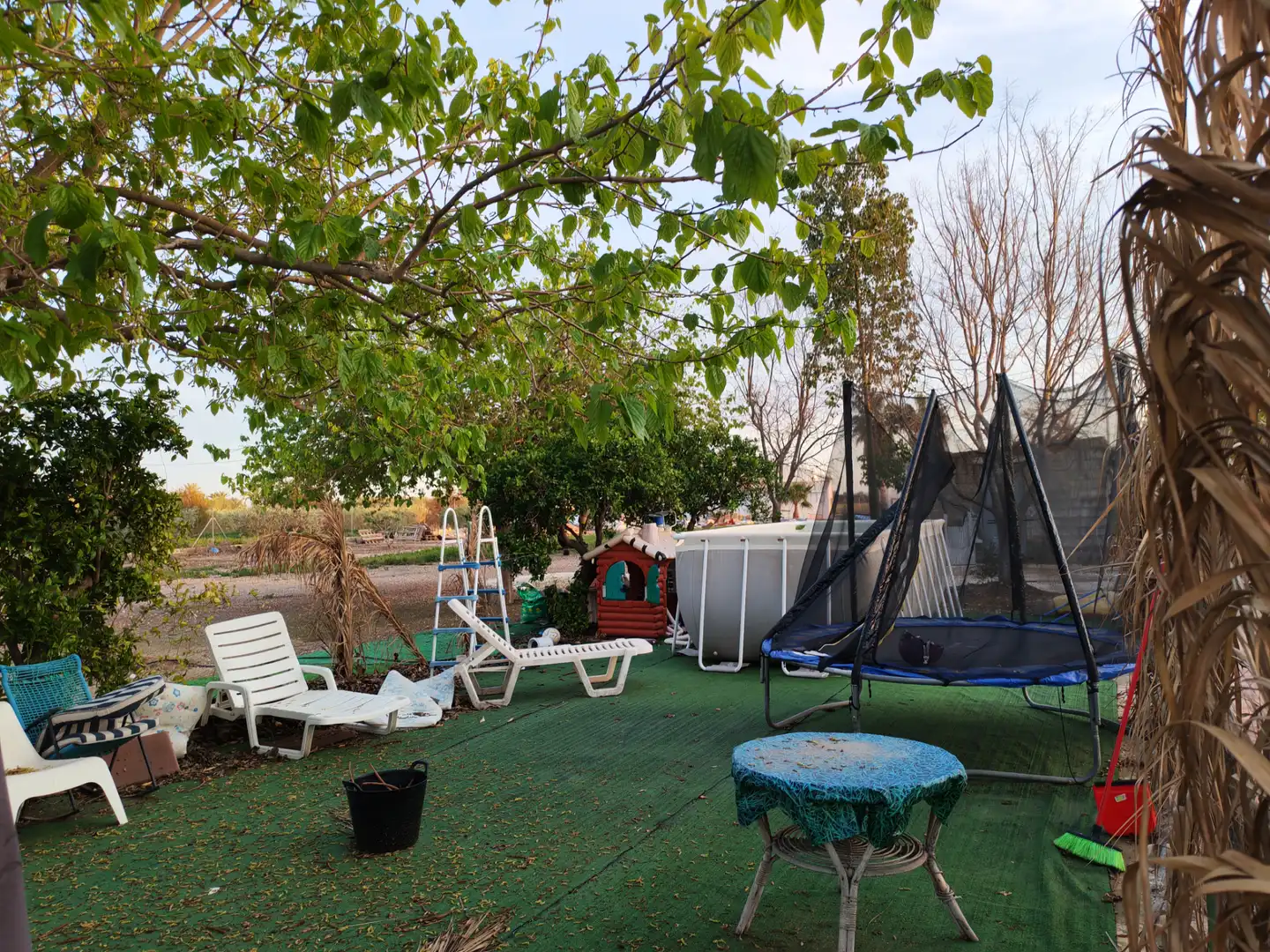 Terrasse von Einfamilien-Reihenhaus zum Verkauf in Elche / Elx mit Klimaanlage, Privatgarten und Terrasse