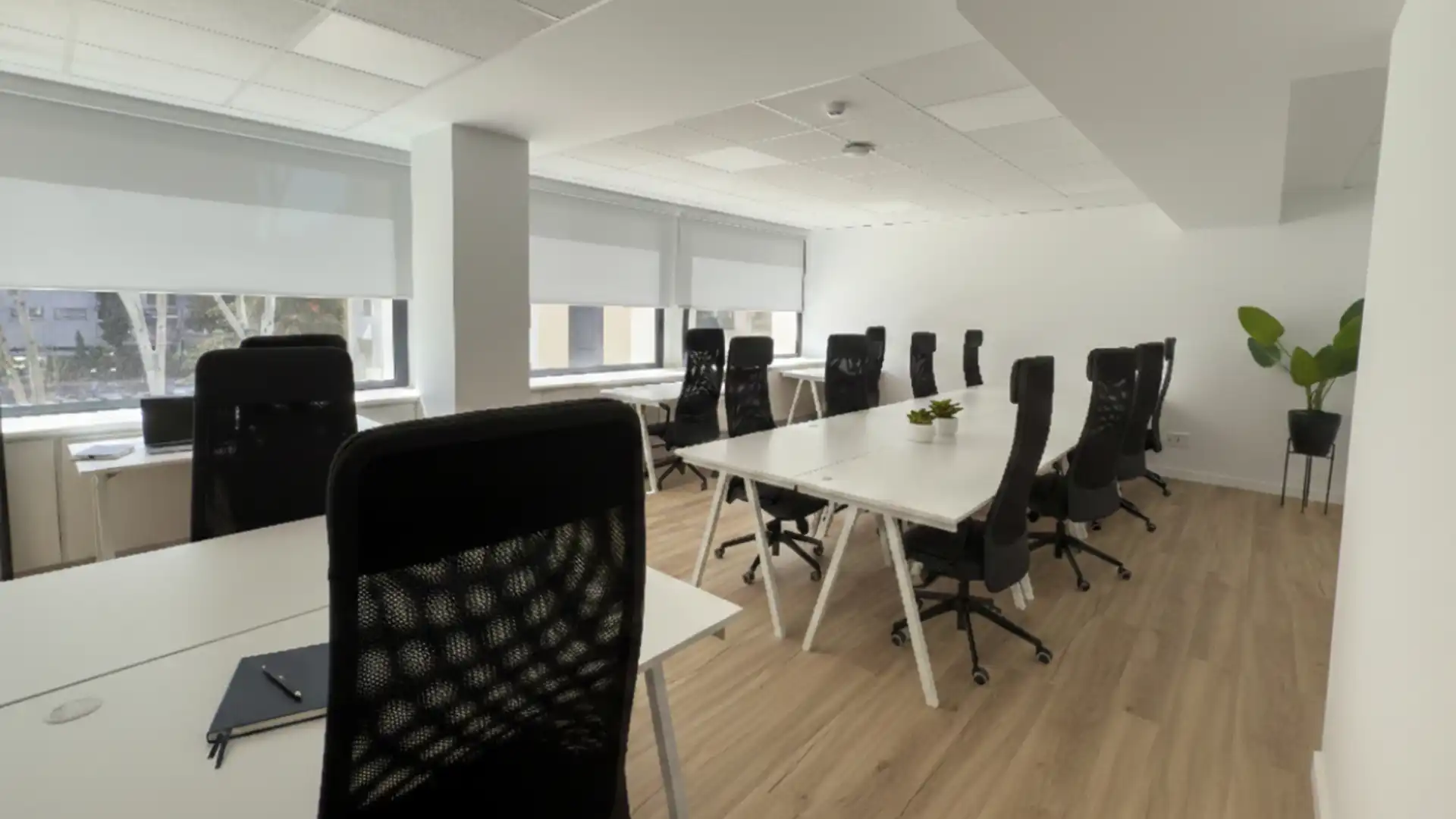 Oficina de alquiler en Calle de la Condesa de Venadito, 1, San Pascual, Ciudad Lineal