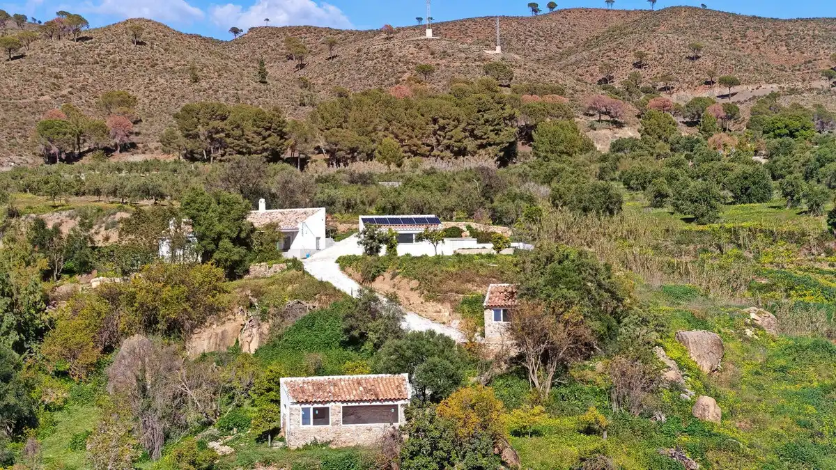 Casa rústica amb piscina en venda a Casarabonela, imagen 16