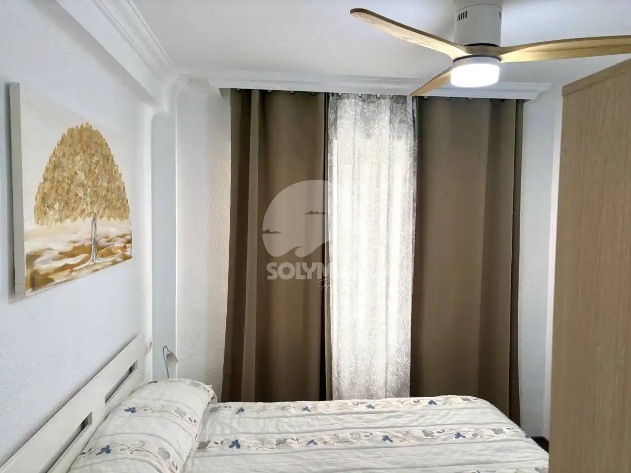 Habitación de Piso de alquiler en Vélez-Málaga con Aire acondicionado, Terraza y Amueblado