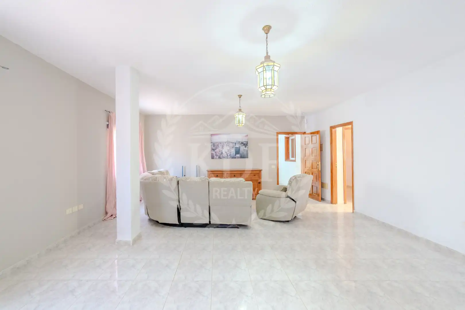 Sala d'estar de Edifici en venda en Arico amb Alarma