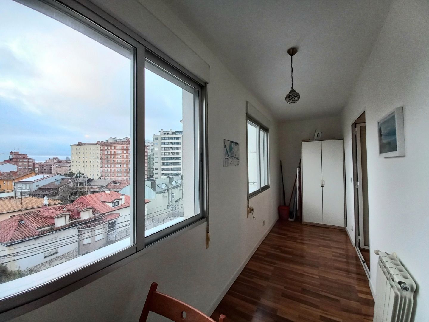 Dormitori de Pis en venda en Burgos Capital amb Calefacció i Terrassa