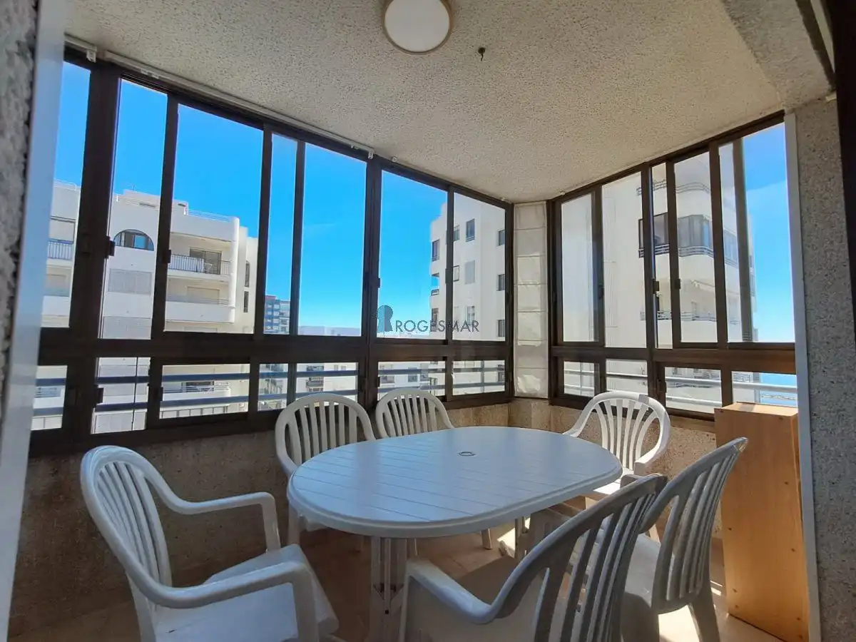 Apartamento de alquiler en Benicasim / Benicàssim con Amueblado y Piscina comunitaria