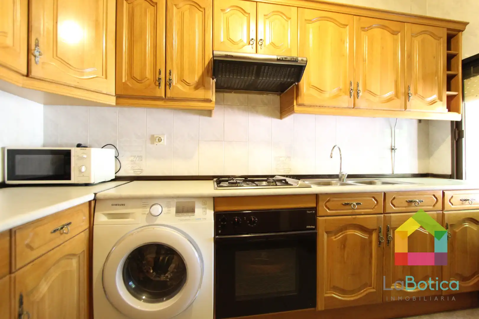 Kitchen of Detached homes for sale in San Martín de Montalbán  with Air Conditioner, Heating and Furnished