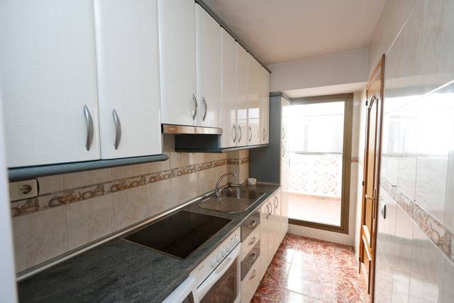 Piso en Venta en Calle de Cuarte en Pinares de Venecia