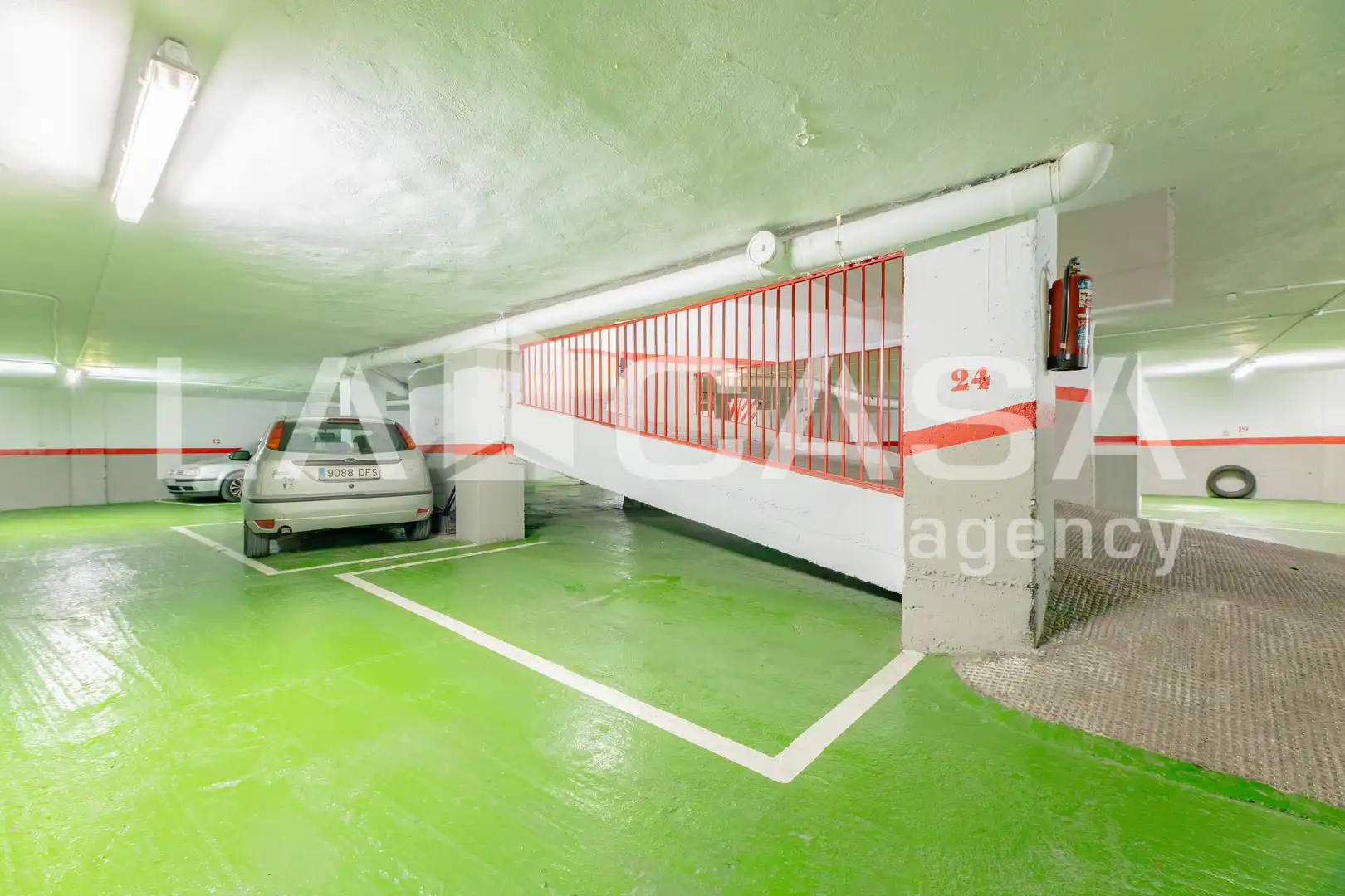 Parking of Flat for sale in Valencia  with Heating and Balcony