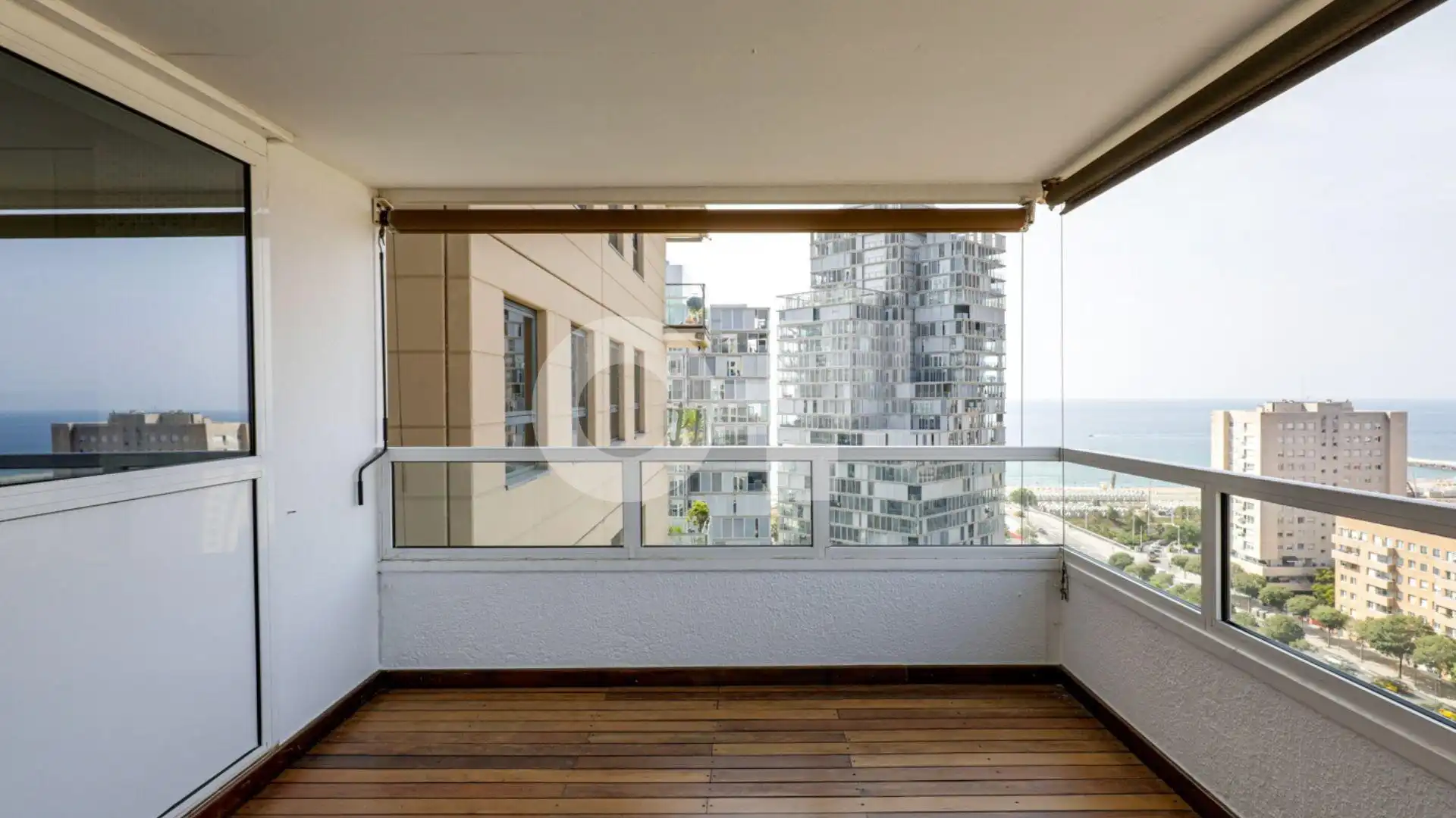 Terrasse von Wohnungen zum Verkauf in Barcelona mit Heizung, Terrasse und Abstellraum