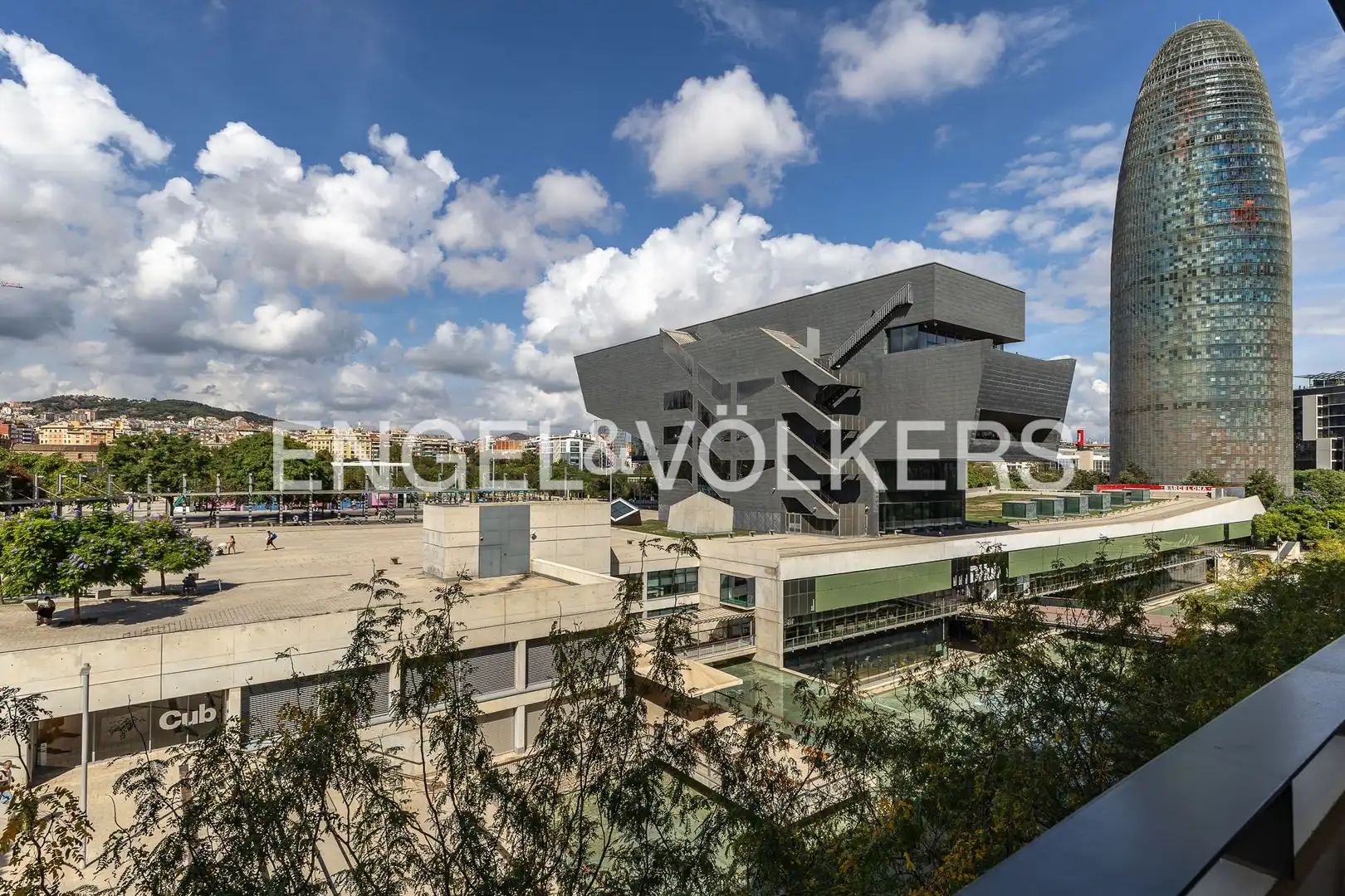 Exterior view of Flat for sale in Sant Martí