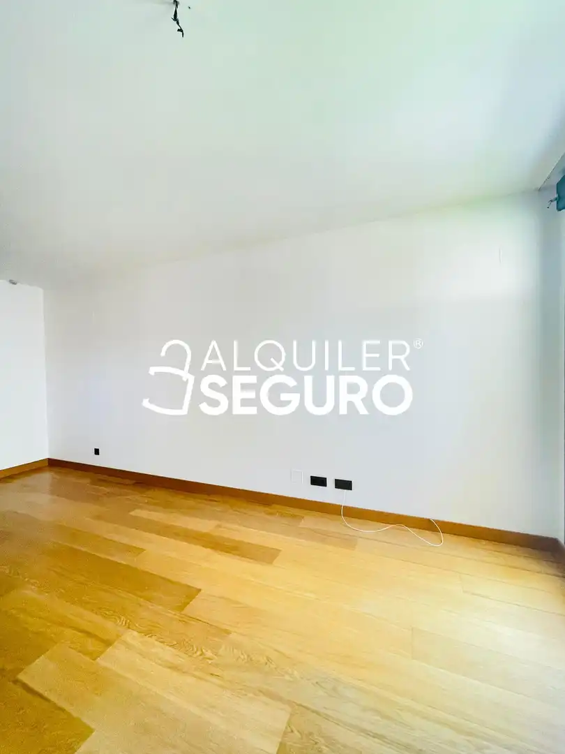 Sala d'estar de Pis de lloguer en Madrid amb Aire condicionat, Calefacció i Piscina